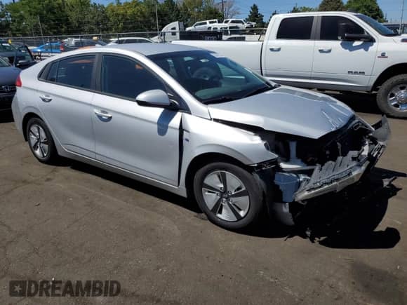 2017 Hyundai Ioniq Blue с VIN KMHC65LC7HU049856, выставлен на аукционе Copart как лот 65486764 с пробегом 108 117 миль миль и Списание • Salvage title. История ставок и продаж доступна на DreamBid. Изображение 4.