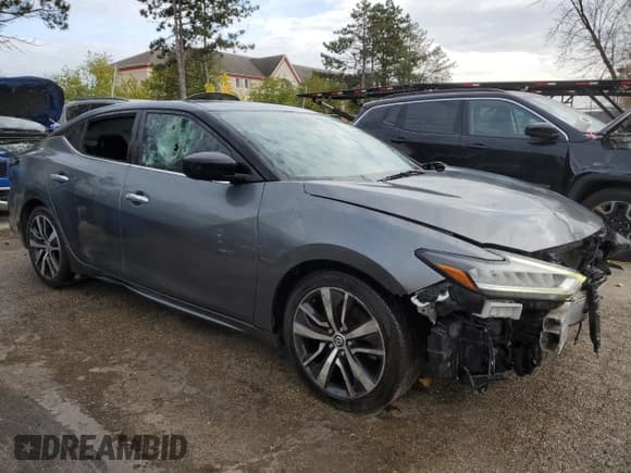 ✅ 2019 Nissan Maxima SV • VIN: 1N4AA6AV8KC364687 • Lot: 87193795. Wystawiony na Copart z przebiegiem 113 568 mil. Bezpłatny archiwum sprzedaży aukcyjnych z USA i szczegółowy raport historii pojazdu na DreamBid. Zdjęcie 4.