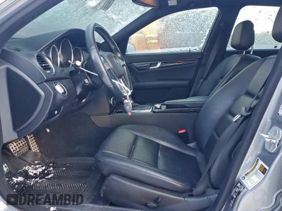 ✅ 2014 Mercedes-Benz C 300 Sport • VIN: WDDGF8AB4EA963695 • Lot: 95183525. Wystawiony na Copart z przebiegiem 155 202 mil. Bezpłatny archiwum sprzedaży aukcyjnych z USA i szczegółowy raport historii pojazdu na DreamBid. Zdjęcie 7.