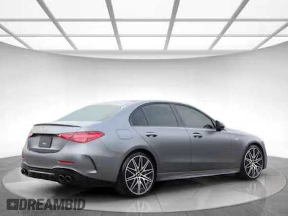 ✅ 2023 Mercedes-Benz C 43 AMG • VIN: W1KAF8HB5PR1196XX • Lot: 50557815. Wystawiony na Copart z przebiegiem 7 642 mil. Bezpłatny archiwum sprzedaży aukcyjnych z USA i szczegółowy raport historii pojazdu na DreamBid. Zdjęcie 4.