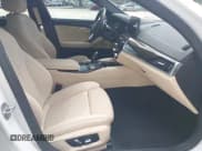 ✅ 2021 BMW 5 Series 530i • VIN: WBA53BH07MCF10086 • Lot: 43036291. Listed on IAAI with 26,592 mi. Free auction sales archive from the USA and detailed vehicle history report at DreamBid. Image 5.