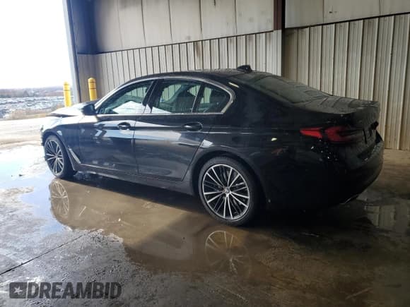 ✅ 2022 BMW 5 Series 540i xDrive • VIN: WBA73BJ07NWX61951 • Lot: 91472855. Wystawiony na Copart z przebiegiem Nie podano. Bezpłatny archiwum sprzedaży aukcyjnych z USA i szczegółowy raport historii pojazdu na DreamBid. Zdjęcie 2.