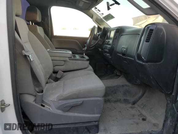 ✅ 2017 Chevrolet Silverado 2500HD Work Truck • VIN: 1GC0CUEG5HZ371196 • Lot: 83695604. Wystawiony na Copart z przebiegiem 403 741 mil. Bezpłatny archiwum sprzedaży aukcyjnych z USA i szczegółowy raport historii pojazdu na DreamBid. Zdjęcie 10.