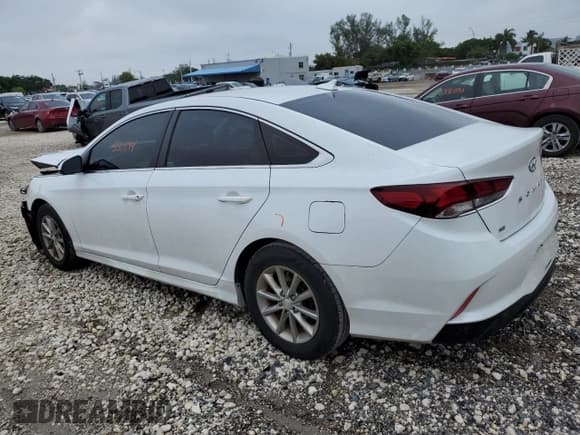 ✅ 2018 Hyundai Sonata SE • VIN: 5NPE24AF5JH668245 • Lot: 67388712. Listed on Copart with 53,694 mi. Free auction sales archive from the USA and detailed vehicle history report at DreamBid. Image 2.