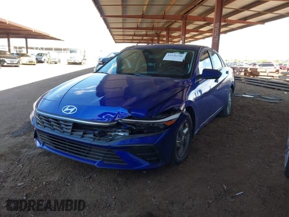 ✅ 2025 Hyundai Elantra SE • VIN: KMHLL4DG0SU029380 • Lot: 43226230. Listed on IAAI with 1,479 mi. Free auction sales archive from the USA and detailed vehicle history report at DreamBid. Image 17.