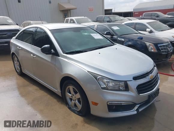 ✅ 2015 Chevrolet Cruze LT • VIN: 1G1PC5SB3F7198602 • Lot: 43513725. Listed on IAAI with 152,506 mi. Free auction sales archive from the USA and detailed vehicle history report at DreamBid. Image 1.