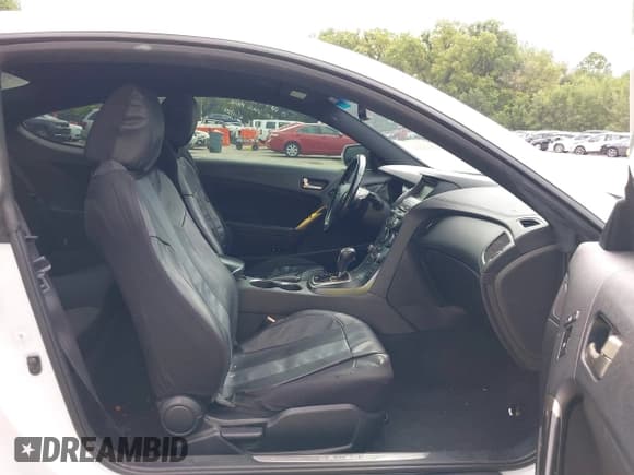 ✅ 2015 Hyundai Genesis Coupe 3.8L Base • VIN: KMHHT6KJ2FU127526 • Lot: 40015892. Listed on IAAI with 110,921 mi. Free auction sales archive from the USA and detailed vehicle history report at DreamBid. Image 5.