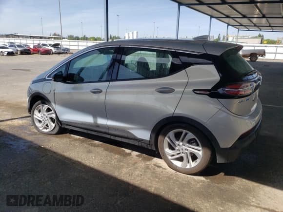 ✅ 2023 Chevrolet Bolt EV 1LT • VIN: 1G1FW6S04P4196500 • Lot: 56798235. Wystawiony na Copart z przebiegiem 46 061 mil. Bezpłatny archiwum sprzedaży aukcyjnych z USA i szczegółowy raport historii pojazdu na DreamBid. Zdjęcie 2.