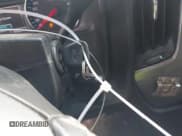 ✅ 2015 Chevrolet Silverado 2500HD LT • VIN: 1GC1KVEG3FF165208 • Lot: 42184899. Wystawiony na IAAI z przebiegiem 311 427 mil. Bezpłatny archiwum sprzedaży aukcyjnych z USA i szczegółowy raport historii pojazdu na DreamBid. Zdjęcie 11.