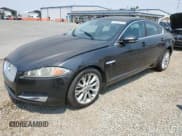 ✅ 2013 Jaguar XF RWD • VIN: SAJWA0E7XD8S91273 • Лот: 67432715. Опубликован ранее на Copart с пробегом 121 951 миль. Бесплатный доступ к архиву аукционных продаж из США и подробный отчёт об истории автомобиля на DreamBid. Изображение 1.