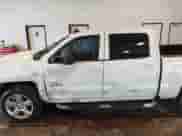2016 Chevrolet Silverado 1500 LT z VIN 3GCPCREC1GG150637, wystawiony jako IAAI lot #43280525 z przebiegiem 83 216 mil mil oraz . Historia ofert i sprzedaży dostępna na DreamBid. Obrazek 6.
