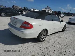 ✅ 2009 Mercedes-Benz CLK 350 • VIN: WDBTK56F79T103202 • Lot: 75515254. Wystawiony na Copart z przebiegiem Nie podano. Bezpłatny archiwum sprzedaży aukcyjnych z USA i szczegółowy raport historii pojazdu na DreamBid. Zdjęcie 3.