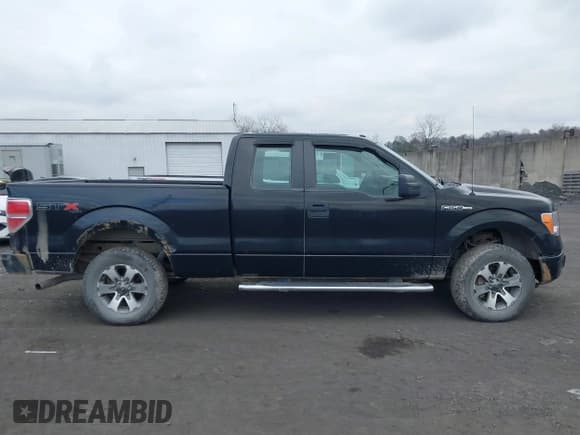 ✅ 2013 Ford F-150 XL • VIN: 1FTFX1EF6DKF24059 • Lot: 43727778. Wystawiony na IAAI z przebiegiem 178 836 mil. Bezpłatny archiwum sprzedaży aukcyjnych z USA i szczegółowy raport historii pojazdu na DreamBid. Zdjęcie 13.