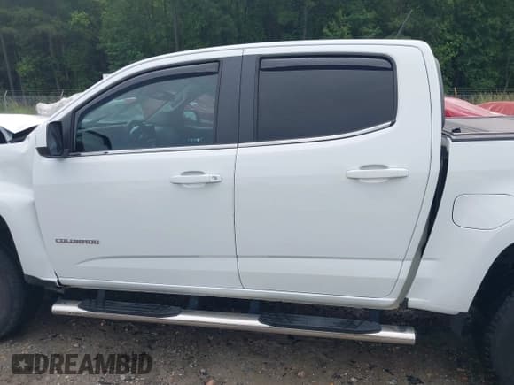 ✅ 2020 Chevrolet Colorado 2WD LT • VIN: 1GCGSCEN2L1245251 • Lot: 42716730. Listed on IAAI with 66,258 mi. Free auction sales archive from the USA and detailed vehicle history report at DreamBid. Image 15.