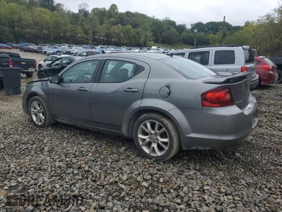 2012 Dodge Avenger R/T z VIN 1C3CDZBG6CN212459, wystawiony jako Copart lot #72697634 z przebiegiem 141 305 mil mil oraz Szkoda całkowita • Salvage title. Historia ofert i sprzedaży dostępna na DreamBid. Obrazek 2.