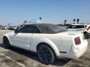 ✅ 2007 Ford Mustang Deluxe • VIN: 1ZVFT84NX75272930 • Lot: 61072165. Listed on Copart with 137,513 mi. Free auction sales archive from the USA and detailed vehicle history report at DreamBid. Image 2.