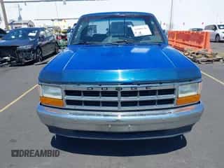 1992 Dodge Dakota z VIN 1B7HL26Y3NS501835, wystawiony jako IAAI lot #42808146 z przebiegiem 141 463 mil mil oraz . Historia ofert i sprzedaży dostępna na DreamBid. Obrazek 6.