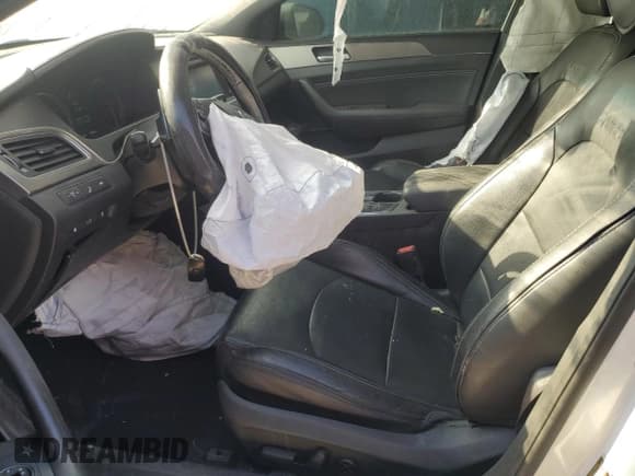 ✅ 2015 Hyundai Sonata Sport • VIN: 5NPE34AB6FH257051 • Lot: 59429005. Wystawiony na Copart z przebiegiem 77 654 mil. Bezpłatny archiwum sprzedaży aukcyjnych z USA i szczegółowy raport historii pojazdu na DreamBid. Zdjęcie 7.