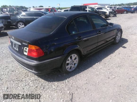 2000 BMW 3 Series 323i с VIN WBAAM3332YCA85773, выставлен на аукционе IAAI как лот 42075957 с пробегом 245 632 миль миль и . История ставок и продаж доступна на DreamBid. Изображение 4.