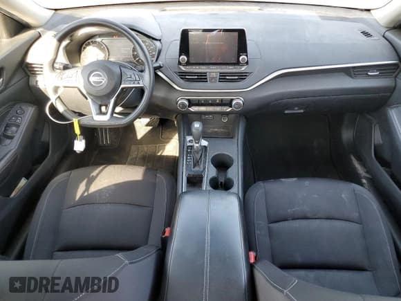 ✅ 2019 Nissan Altima S • VIN: 1N4BL4BV9KC245306 • Lot: 70687275. Wystawiony na Copart z przebiegiem 119 327 mil. Bezpłatny archiwum sprzedaży aukcyjnych z USA i szczegółowy raport historii pojazdu na DreamBid. Zdjęcie 8.