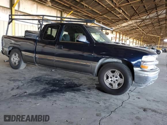 ✅ 1999 Chevrolet Silverado 1500 LS • VIN: 1GCEC19V0XZ107282 • Lot: 70884964. Wystawiony na Copart z przebiegiem 339 173 mil mil. Skorzystaj z bezpłatnego archiwum sprzedaży aukcyjnych z USA i zobacz szczegółowy raport historii pojazdu na DreamBid. Zdjęcie 4.