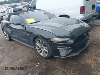 ✅ 2019 Ford Mustang GT Premium • VIN: 1FATP8FF8K5202115 • Lot: 42085416. Wystawiony na IAAI z przebiegiem 73 548 mil. Bezpłatny archiwum sprzedaży aukcyjnych z USA i szczegółowy raport historii pojazdu na DreamBid. Zdjęcie 1.