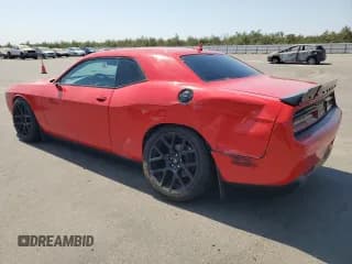 ✅ 2015 Dodge Challenger SXT Plus • VIN: 2C3CDZBG7FH710585 • Lot: 70525174. Wystawiony na Copart z przebiegiem 138 124 mil. Bezpłatny archiwum sprzedaży aukcyjnych z USA i szczegółowy raport historii pojazdu na DreamBid. Zdjęcie 2.