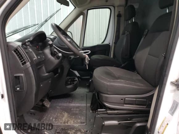 ✅ 2017 Ram ProMaster Cargo • VIN: 3C6URVJG3HE535608 • Lot: 42786875. Listed on Copart with 153,306 mi. Free auction sales archive from the USA and detailed vehicle history report at DreamBid. Image 7.