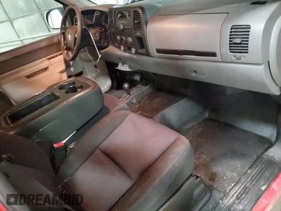 ✅ 2010 Chevrolet Silverado 1500 Work Truck • VIN: 3GCRKPE32AG262015 • Lot: 80560124. Listed on Copart with 182,556 mi. Free auction sales archive from the USA and detailed vehicle history report at DreamBid. Image 8.