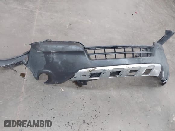 ✅ 2012 Chevrolet Captiva Sport LS • VIN: 3GNAL2EK2CS558082 • Lot: 42110772. Wystawiony na IAAI z przebiegiem 83 253 mil. Bezpłatny archiwum sprzedaży aukcyjnych z USA i szczegółowy raport historii pojazdu na DreamBid. Zdjęcie 12.