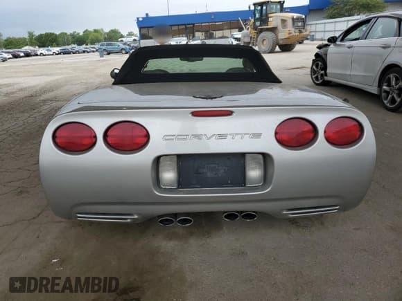 ✅ 2004 Chevrolet Corvette • VIN: 1G1YY32G545128310 • Лот: 58757315. Опубликован ранее на Copart с пробегом 109 333 миль. Бесплатный доступ к архиву аукционных продаж из США и подробный отчёт об истории автомобиля на DreamBid. Изображение 6.