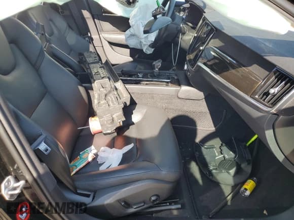 ✅ 2018 Volvo S90 Momentum • VIN: LVY982MK2JP035857 • Лот: 80662945. Опубликован ранее на Copart с пробегом Не указан. Бесплатный доступ к архиву аукционных продаж из США и подробный отчёт об истории автомобиля на DreamBid. Изображение 7.