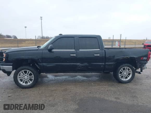 2006 Chevrolet Silverado 1500 LT1 с VIN 2GCEK13Z261356091, выставлен на аукционе IAAI как лот 41734558 с пробегом 247 209 миль миль и . История ставок и продаж доступна на DreamBid. Изображение 14.