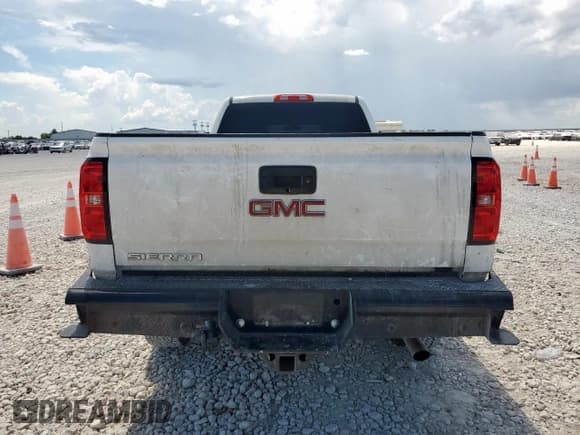 ✅ 2015 Chevrolet Silverado 2500HD Work Truck • VIN: 1GB1KUEG9FF569063 • Lot: 69182545. Listed on Copart with 256,125 mi. Free auction sales archive from the USA and detailed vehicle history report at DreamBid. Image 6.