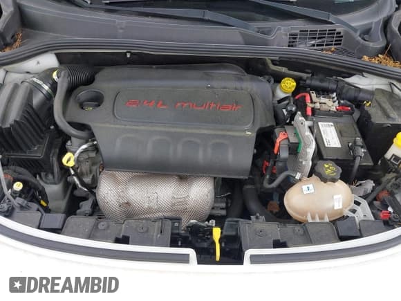 ✅ 2017 FIAT 500X Pop • VIN: ZFBCFXAB2HP597792 • Lot: 42252412. Wystawiony na IAAI z przebiegiem 107 998 mil. Bezpłatny archiwum sprzedaży aukcyjnych z USA i szczegółowy raport historii pojazdu na DreamBid. Zdjęcie 10.