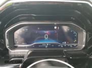 ✅ 2022 Chevrolet Silverado 1500 LT Trail Boss • VIN: 3GCUDFED8NG596000 • Lot: 71113755. Wystawiony na Copart z przebiegiem 14 037 mil. Bezpłatny archiwum sprzedaży aukcyjnych z USA i szczegółowy raport historii pojazdu na DreamBid. Zdjęcie 9.