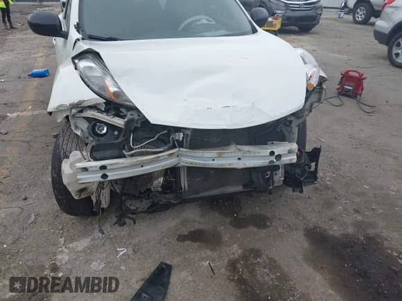 ✅ 2013 Nissan Juke S • VIN: JN8AF5MR1DT210642 • Lot: 43319350. Wystawiony na IAAI z przebiegiem 160 000 mil. Bezpłatny archiwum sprzedaży aukcyjnych z USA i szczegółowy raport historii pojazdu na DreamBid. Zdjęcie 6.