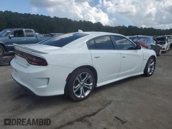 ✅ 2022 Dodge Charger R/T • VIN: 2C3CDXCT1NH172447 • Lot: 85591935. Listed on Copart with 82,833 mi. Free auction sales archive from the USA and detailed vehicle history report at DreamBid. Image 3.