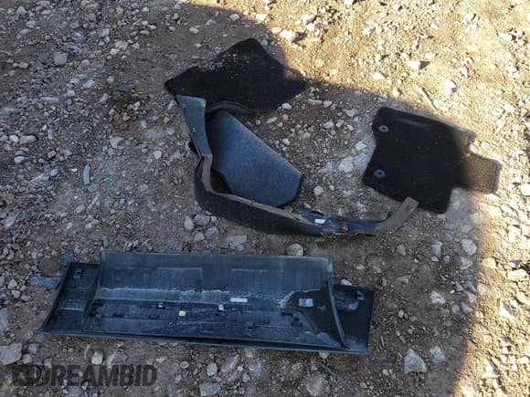 ✅ 2004 Subaru Impreza WRX • VIN: JF1GD29684G501744 • Лот: 90402065. Опубликован ранее на Copart с пробегом 280 403 миль. Бесплатный доступ к архиву аукционных продаж из США и подробный отчёт об истории автомобиля на DreamBid. Изображение 12.