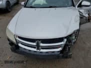 ✅ 2012 Dodge Avenger SXT • VIN: 1C3CDZCB7CN313481 • Lot: 84155194. Wystawiony na Copart z przebiegiem 117 768 mil. Bezpłatny archiwum sprzedaży aukcyjnych z USA i szczegółowy raport historii pojazdu na DreamBid. Zdjęcie 11.