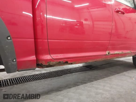 ✅ 2011 Ram 1500 Laramie • VIN: 1D7RV1CT3BS519237 • Lot: 43735352. Wystawiony na IAAI z przebiegiem 286 581 mil. Bezpłatny archiwum sprzedaży aukcyjnych z USA i szczegółowy raport historii pojazdu na DreamBid. Zdjęcie 18.