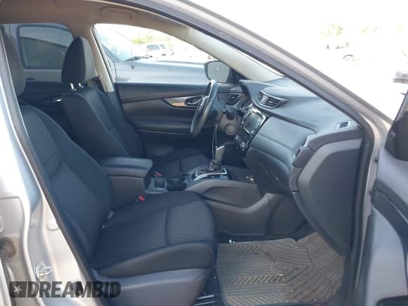 ✅ 2019 Nissan Rogue SV • VIN: KNMAT2MT9KP542963 • Lot: 42255309. Listed on IAAI with 115,494 mi. Free auction sales archive from the USA and detailed vehicle history report at DreamBid. Image 5.