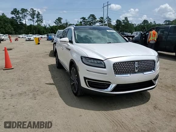 ✅ 2019 Lincoln Nautilus Reserve • VIN: 2LMPJ6LPXKBL10858 • Lot: 59851325. Listed on Copart with 46,809 mi. Free auction sales archive from the USA and detailed vehicle history report at DreamBid. Image 13.