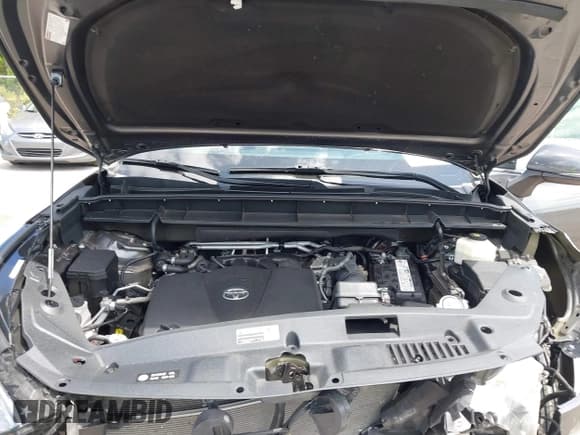 ✅ 2022 Toyota Highlander L • VIN: 5TDCZRAH4NS543318 • Lot: 42153681. Listed on IAAI with 56,196 mi. Free auction sales archive from the USA and detailed vehicle history report at DreamBid. Image 10.