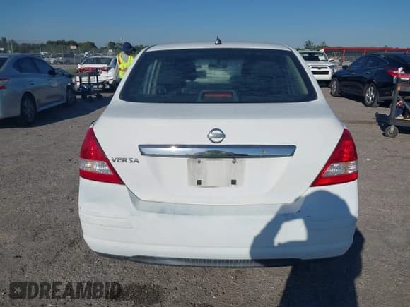 ✅ 2009 Nissan Versa SL • VIN: 3N1BC11E29L362561 • Лот: 41787313. Опубликован ранее на IAAI с пробегом 65 519 миль. Бесплатный доступ к архиву аукционных продаж из США и подробный отчёт об истории автомобиля на DreamBid. Изображение 16.