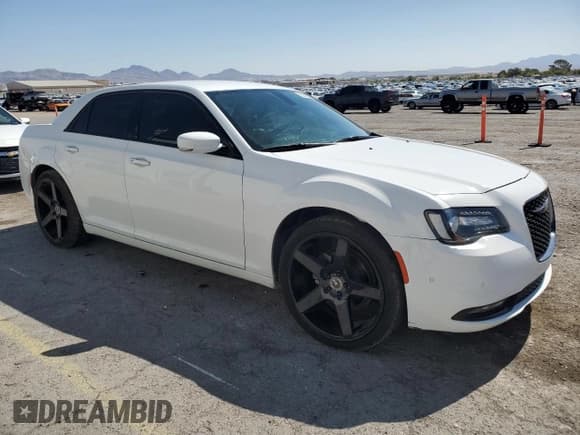✅ 2021 Chrysler 300 S • VIN: 2C3CCABG2MH529170 • Лот: 65290625. Опубликован ранее на Copart с пробегом 79 798 миль. Бесплатный доступ к архиву аукционных продаж из США и подробный отчёт об истории автомобиля на DreamBid. Изображение 4.