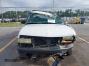 ✅ 2004 Chevrolet S-10 LS • VIN: 1GCDT13X74K143092 • Lot: 42648724. Wystawiony na IAAI z przebiegiem 226 729 mil. Bezpłatny archiwum sprzedaży aukcyjnych z USA i szczegółowy raport historii pojazdu na DreamBid. Zdjęcie 6.