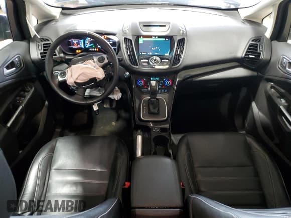 ✅ 2017 Ford C-Max Titanium • VIN: 1FADP5FU2HL110231 • Lot: 53205385. Wystawiony na Copart z przebiegiem 75 187 mil. Bezpłatny archiwum sprzedaży aukcyjnych z USA i szczegółowy raport historii pojazdu na DreamBid. Zdjęcie 8.