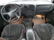 ✅ 2001 Chevrolet S-10 LS • VIN: 1GCDT13W31K153198 • Лот: 86018884. Опубликован ранее на Copart с пробегом 193 312 миль. Бесплатный доступ к архиву аукционных продаж из США и подробный отчёт об истории автомобиля на DreamBid. Изображение 8.