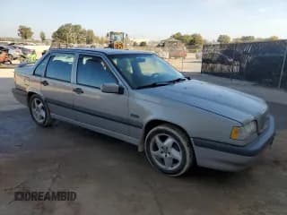 ✅ 1997 Volvo 850 GT • VIN: YV1LS554XV2366697 • Лот: 77491004. Опубликован ранее на Copart с пробегом 176 738 миль. Бесплатный доступ к архиву аукционных продаж из США и подробный отчёт об истории автомобиля на DreamBid. Изображение 4.